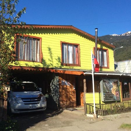 Hostal Scarlett Puyuhuapi Zewnętrze zdjęcie